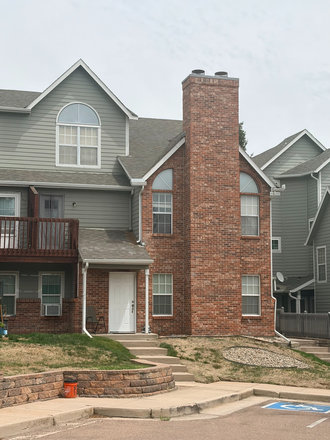 Outside View - Charming 2-Bedroom Condo with Vaulted Ceilings Near UCCS – One Bedroom for Rent