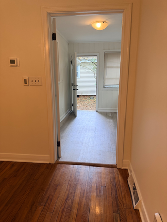 Photo - Spacious WA 2/1 close to everything Duplex