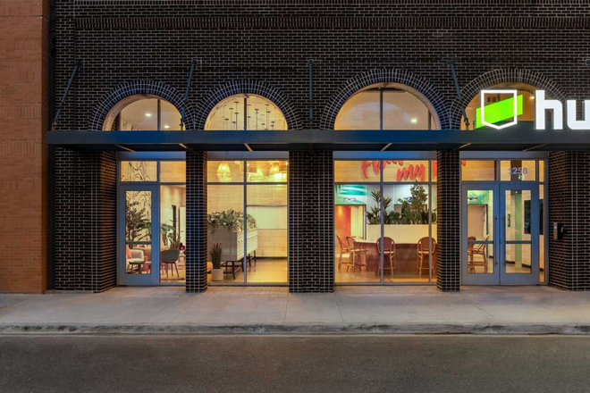 Outside Street View - Hub on Campus - 3rd Ave Apartments