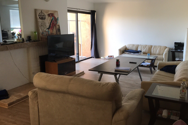 Living room - Spacious townhouse near utc mall