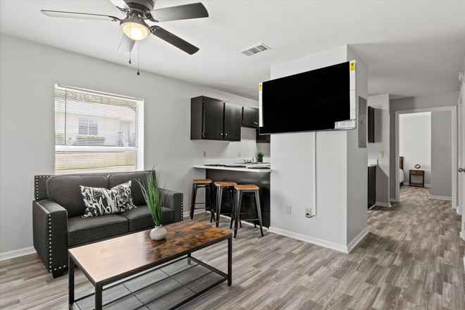 living room - Walking Distance to FAMU/Furnished Utilities Included Duplex