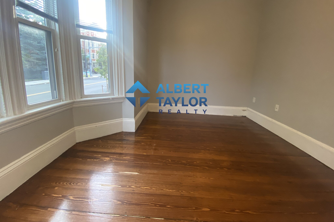 Bedroom #1 - 4 Bed 2 bath with Sauna Shower!! Apartments