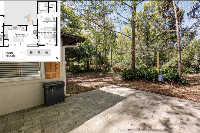 outside patio - house close to campus