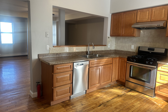 Kitchen - Available Sept 1st! Large 3 or 4 BR Apartment in Convenient Quincy Location!