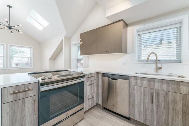 kitchen - KMH Properties Hill Apartment