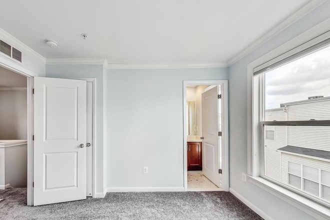 Ensuite Bathroom - Bedroom View - Flexible Lease Options - Private Top-Floor Suite with Loft & Rooftop Terrace in Shared Townhome