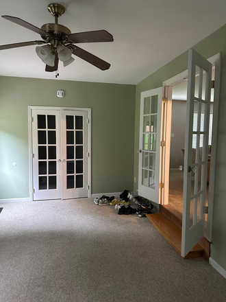 Green room - Irondale Neighborhood