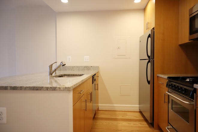 Studio Kitchen - Hamilton House Apartments