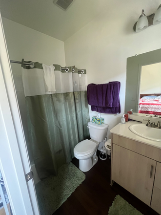Bedroom Bathroom (Private) - LGBT Friendly Home