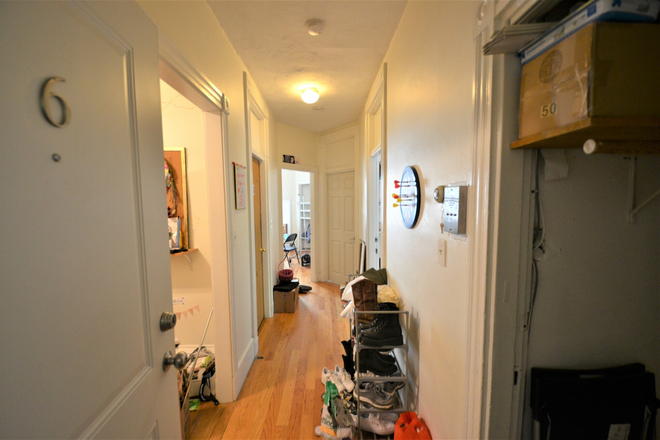 Entrance - Large 4 Bed Available 9/1/25! *CONTACT NOAH 603-470-8181 Apartments