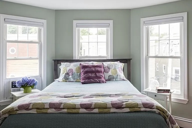 Bedroom - Cambridgeport (very near campus) 3 bed / 1 bath recently renovated with in-unit laundry and parking Condo