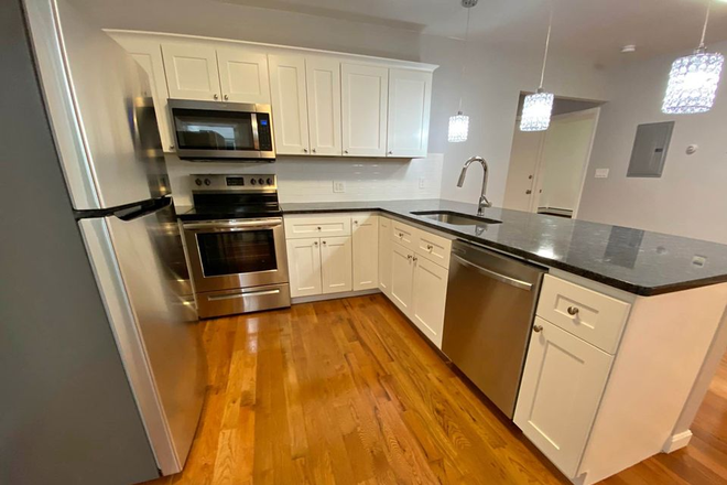 kitchen - 1 bed w/ shared bathroom in a 4bed/3bath, close to HBS and SEC, Lease Transfer, available January Rental