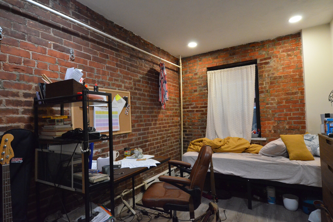 59 westland - Huge 3 bedroom apartment Walking distance From Campus ! Full Brokerage fee paid by landlord !