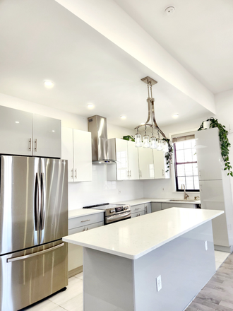 Kitchen - 3 Bedroom Apt - Pristine and Modern
