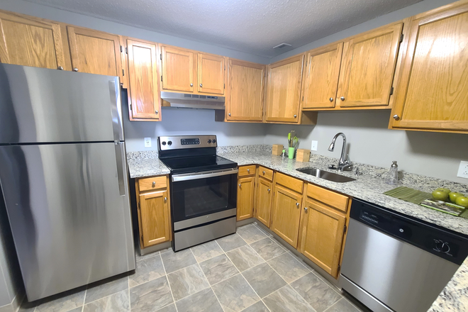 Kitchen - *Updated One Bedroom Next to Campus**Open House & Group Showings Available*