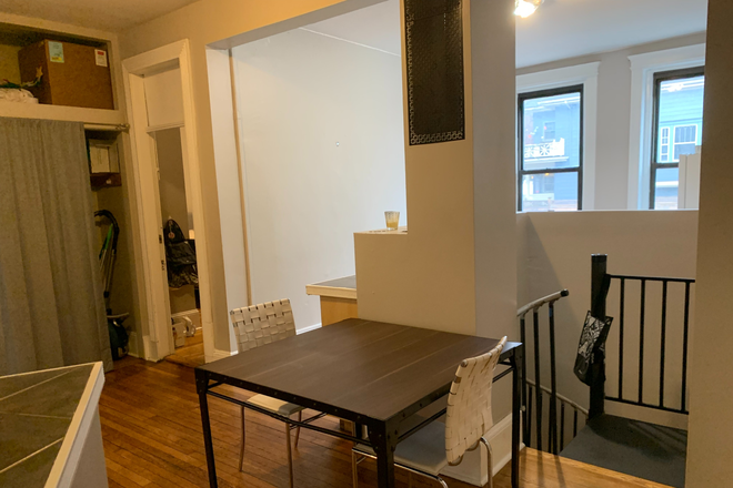kitchen - SPACIOUS ROOM FOR RENT IN 4 BED/2 BATH - DUPLEX STYLE APARTMENT ACROSS FROM STAR MARKET!!