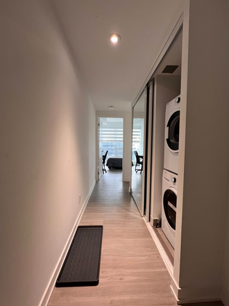 Entrance - Fully Furnished 2-Bed 2-Bath Summer Sublet 5-min Walk to UofT Campus