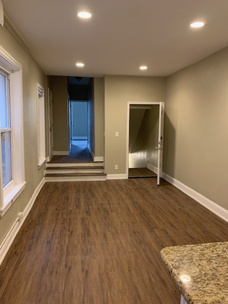 living room - Renovated One Bedroom near Temple