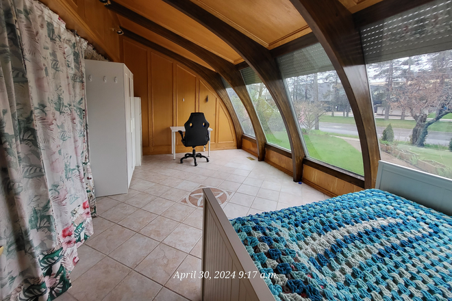 Bedroom - Military Trail Best Location 1 Min Walk to UTSC student Centre. Fully Furnished Rooms.