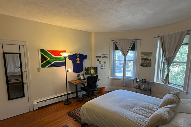 Bedroom - Renting Room On Campus (2 Bedroom Apartment)