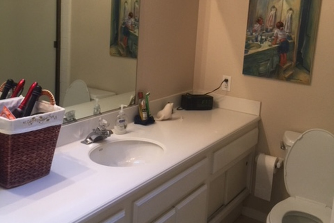 shared bathroom, 2 sinks - Large private bedroom & bath avail. Sept. 1st House