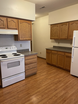 Kitchen - Key West Building Apartments