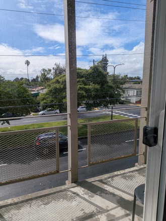 Balcony - Summer Sublet a single bedroom in 3B1B West Berkley