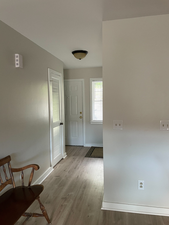 Entry - Daniel Boone Condominiums