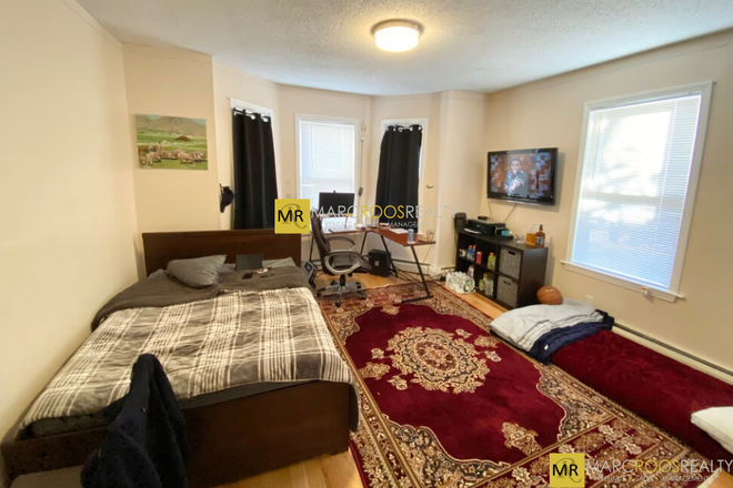 Call NOW for showings! 617-236-8600 - BICKFORD AVE - XL 3BR SPLIT FOR 4 PPL ON BACK OF HILL FOR *9/1/2026* W/1 PRKNG INC, IN UNIT LNDRY Apartments