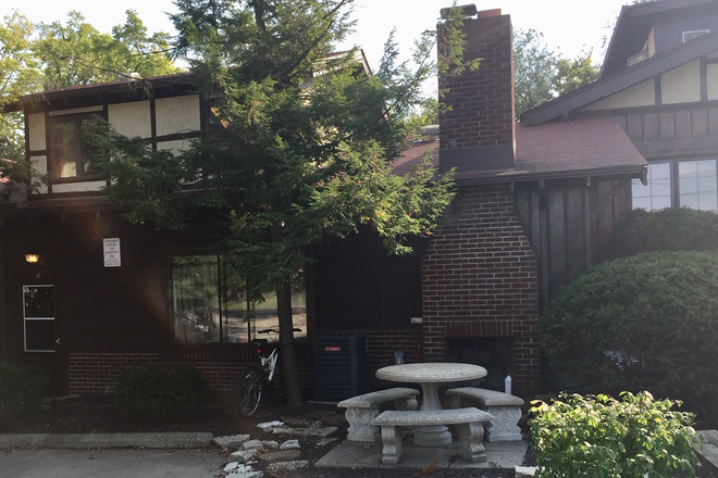 Front of house - 230 Littleton Street Apartments