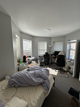 Bedroom - 2 Bed Available NOW! *CONTACT NOAH 603-470-8181* Apartments