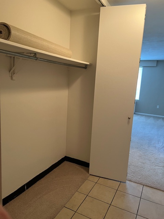 closet - The View Apartments