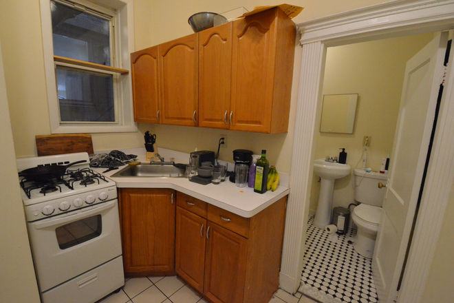 Kitchen - 2 Bedroom Apartment Split Style on Hemenway St Available 9/1/26
