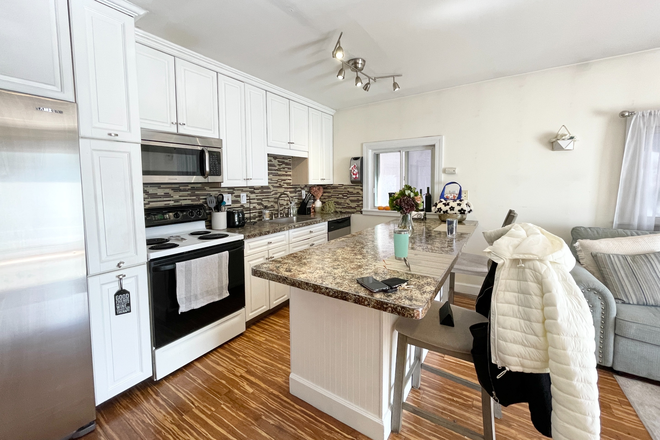 Kitchen - 386 East 8th St., #4, Boston, MA 02127 (South Boston) Apartments