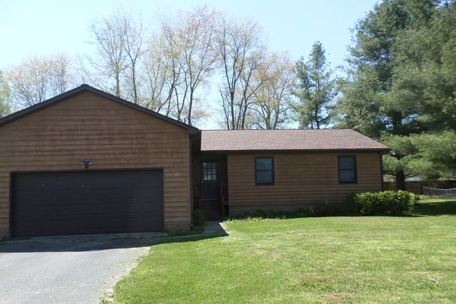  - 3 Bedroom 2 Bath House with 2 Car Garage