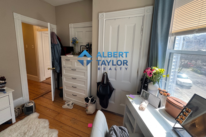 Sample Bedroom #1 - ROOM FOR RENT!! $1,500/Bedroom all Female apartment!