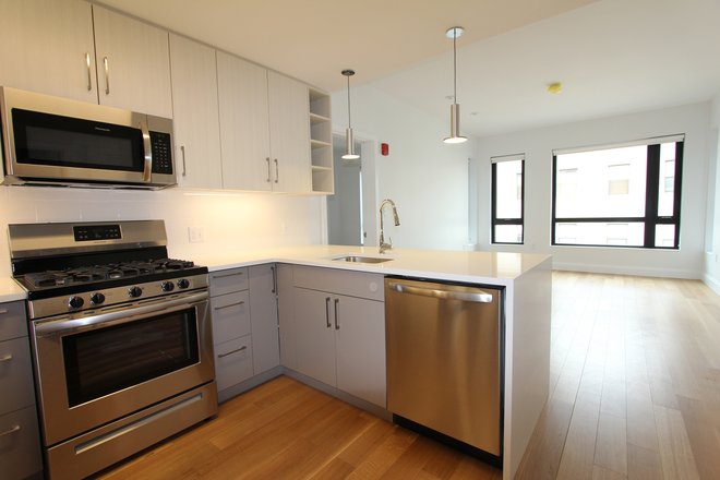 Kitchen - Private Bedroom and Bath Near Northeastern/Ruggles