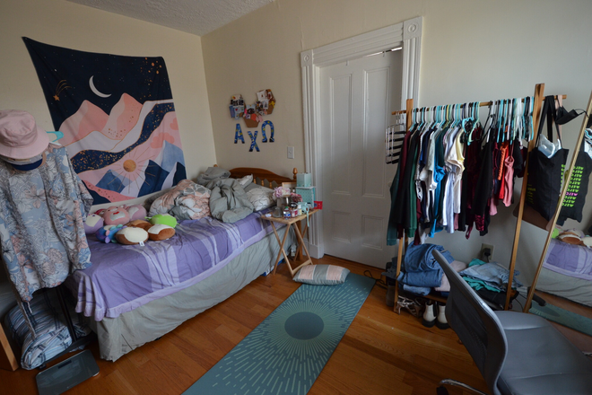 Bedroom 3 - Spacious 4 bed/1 bath - Available 9/1 - Brookline St. - Special Deal: HALF SECURITY Apartments