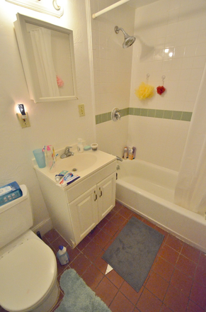 Bathroom - 3 bedrooms Renovated in Westland Across Whole Foods 9/1 Apartments