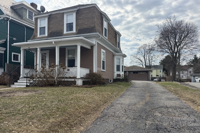 Front of house (Large private yard behind the garage) - Single Family(4 Bed),Living,Large Eat-in-kitchen, Study, Parking,Large Yard,near TJ's,HBS & SEAS House