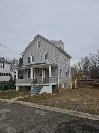 Front of house - House close to campus