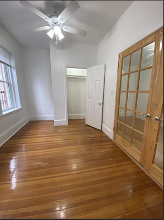 bedroom - 1 Bedroom apt Sublet/64 Hemenway St from Jan-August 2025 - Walking Distance to Northeaster