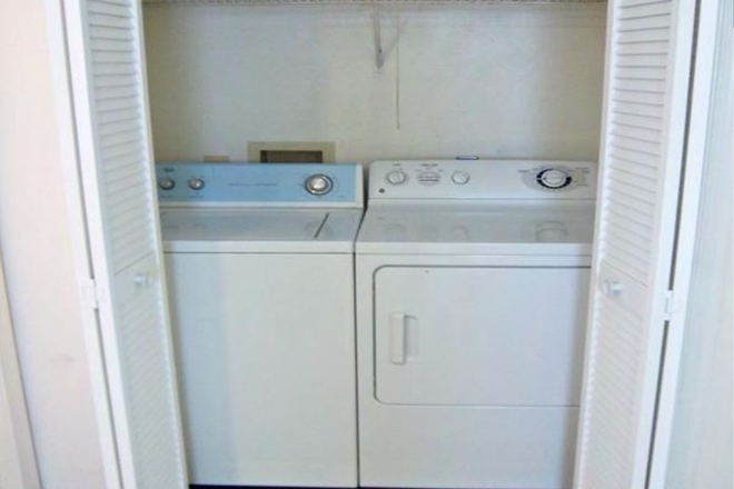 Washer/Dryer - (ODUrent)1301 West 42nd Street ** SUBLEASE** House