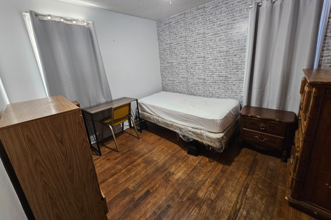 Bedroom - 2 Rooms For Rent - Fully Furnished - Includes All Utilities, WiFi ,Cable TV  - 6 month lease House