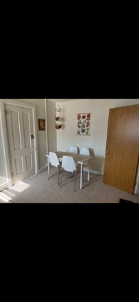 Dining room - Apartment close to campus