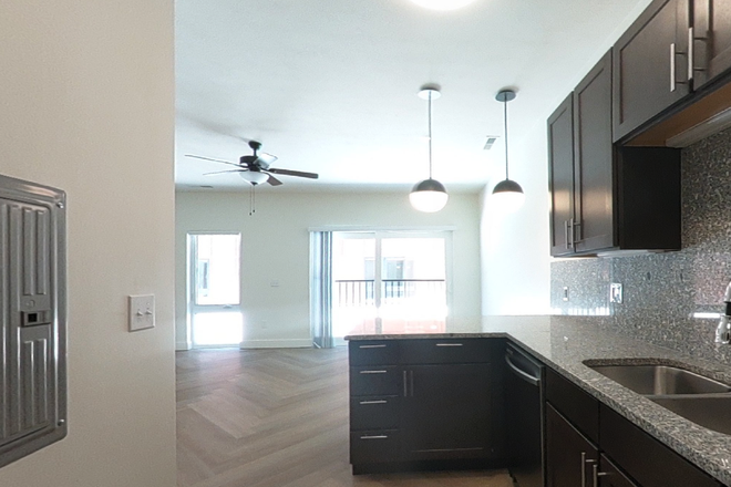 kitchen - Luna Flat Apartments