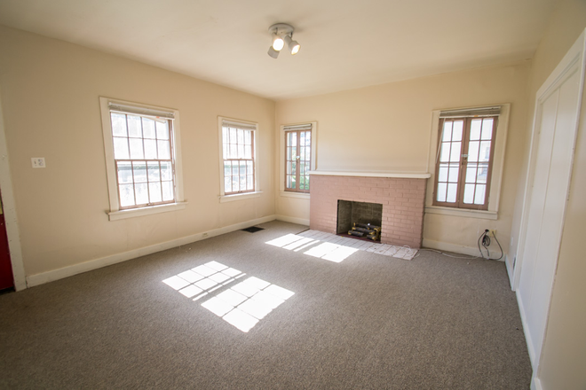 Photo - 2263 S. Josephine St. Apartments