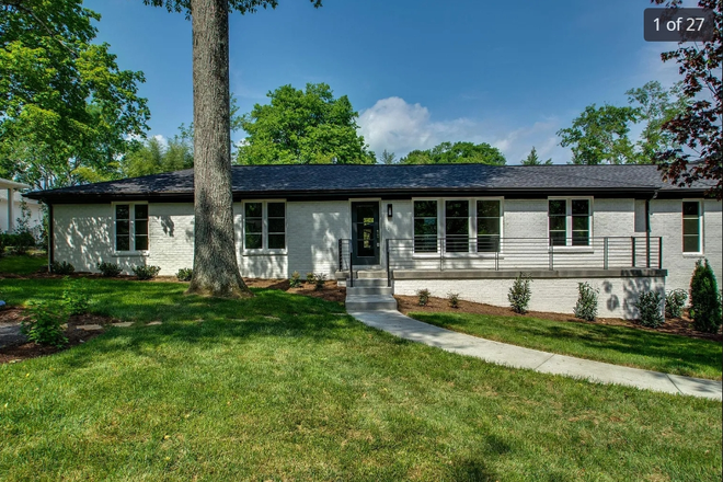 Street View of Property - Fabulously updated 3 BR 3.5 BA house with Julia Green School