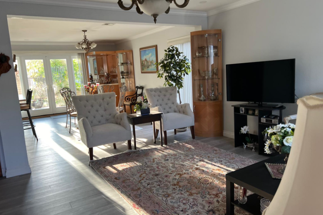 living room - Private room for rent $1000 Female (Preferred)