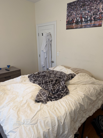 Bedroom - Room Rental for Unit 2- 5 bed 2.5 bathroom